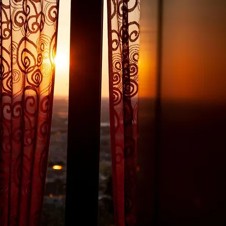 Panoramic View 公寓